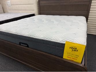Beautyrest PreassureSmart King Size PillowTop Mattress on Sale for $799. Delivery Available