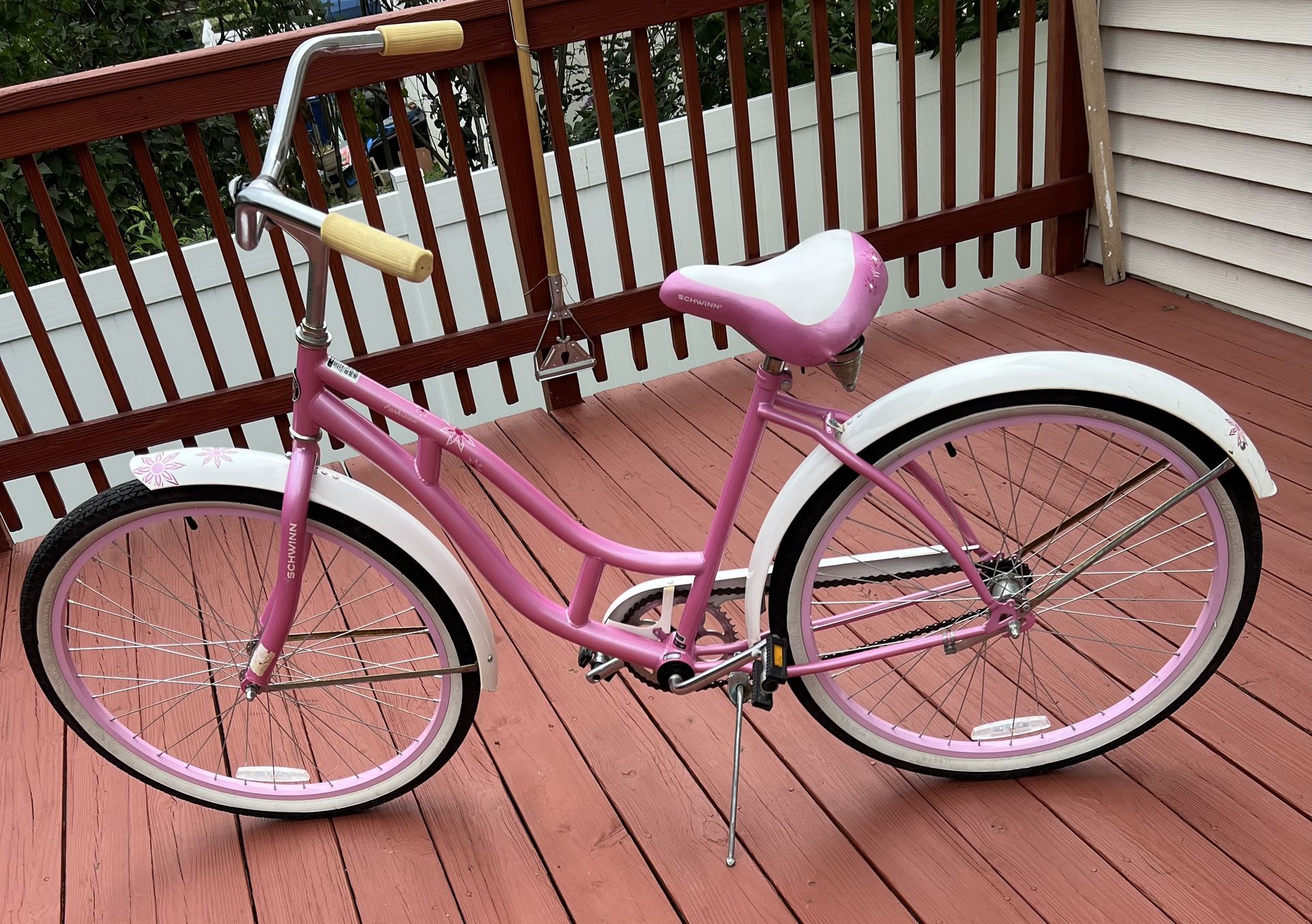 Schwinn Pink 26 Inch Cruiser Bike Pink Schwinn Parkview Step Thru