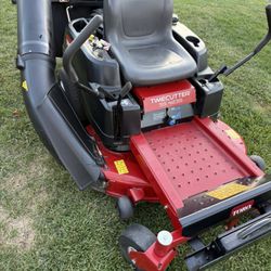 Toro zero turn mower 42 inch dock with bagger system