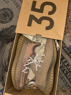 Yeezy 350 (Size 11)