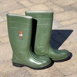 Steel Toe Work Boots Like New Size 10 / 43
