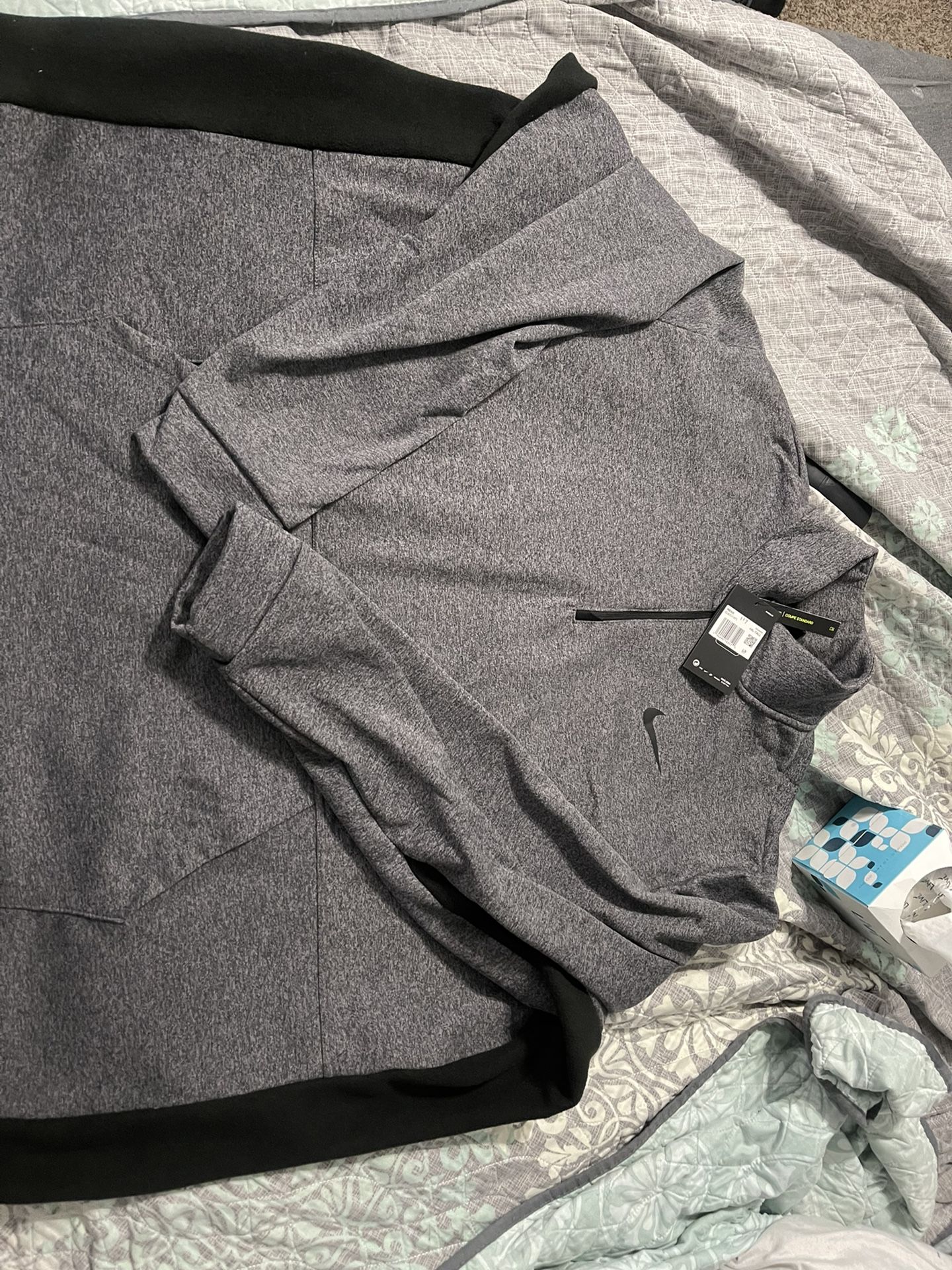 New Altered Nike pullover Fleece Size 4xlt