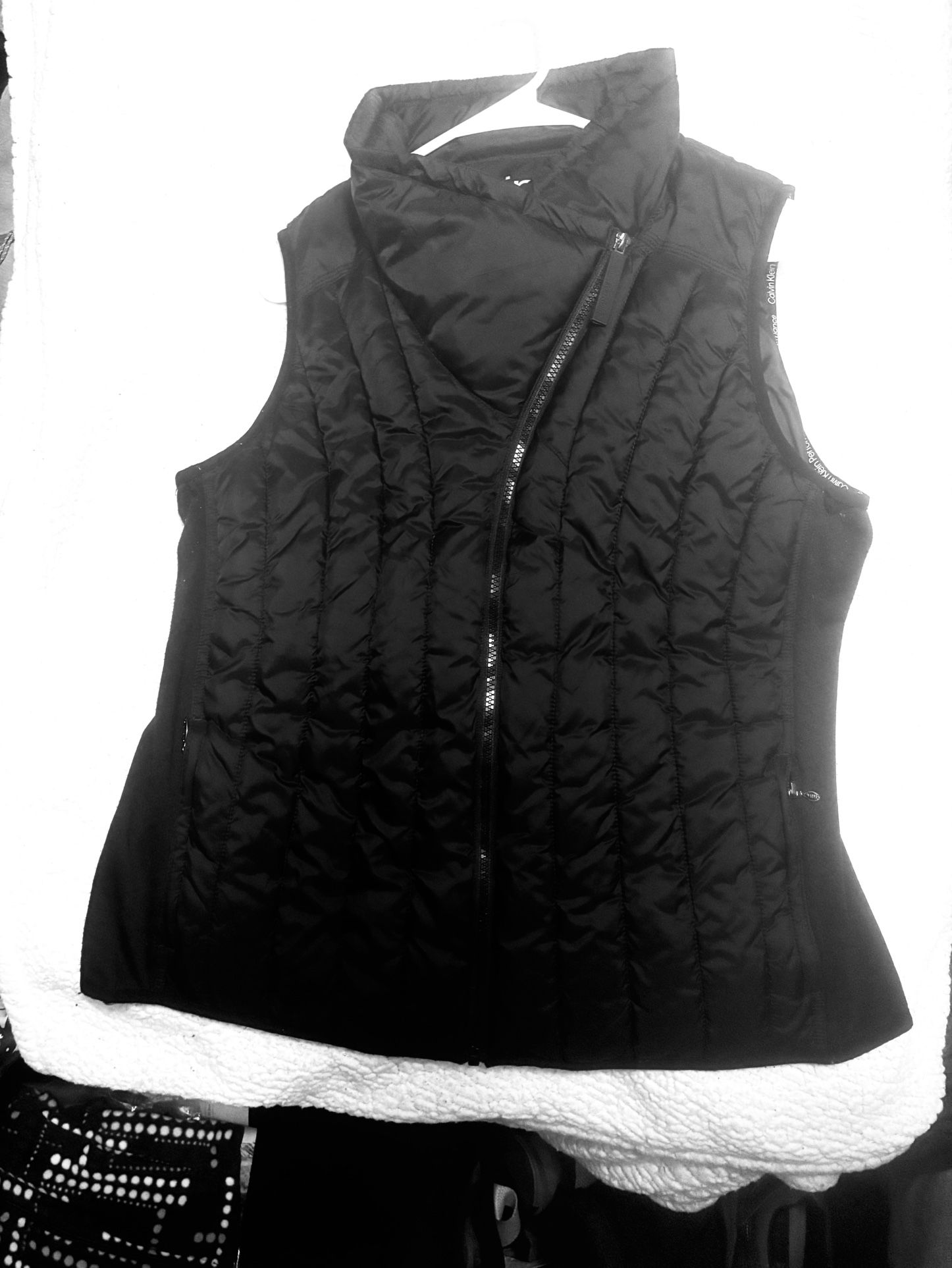 Calvin Klein Woman’s XL Puffer Jacket Vest