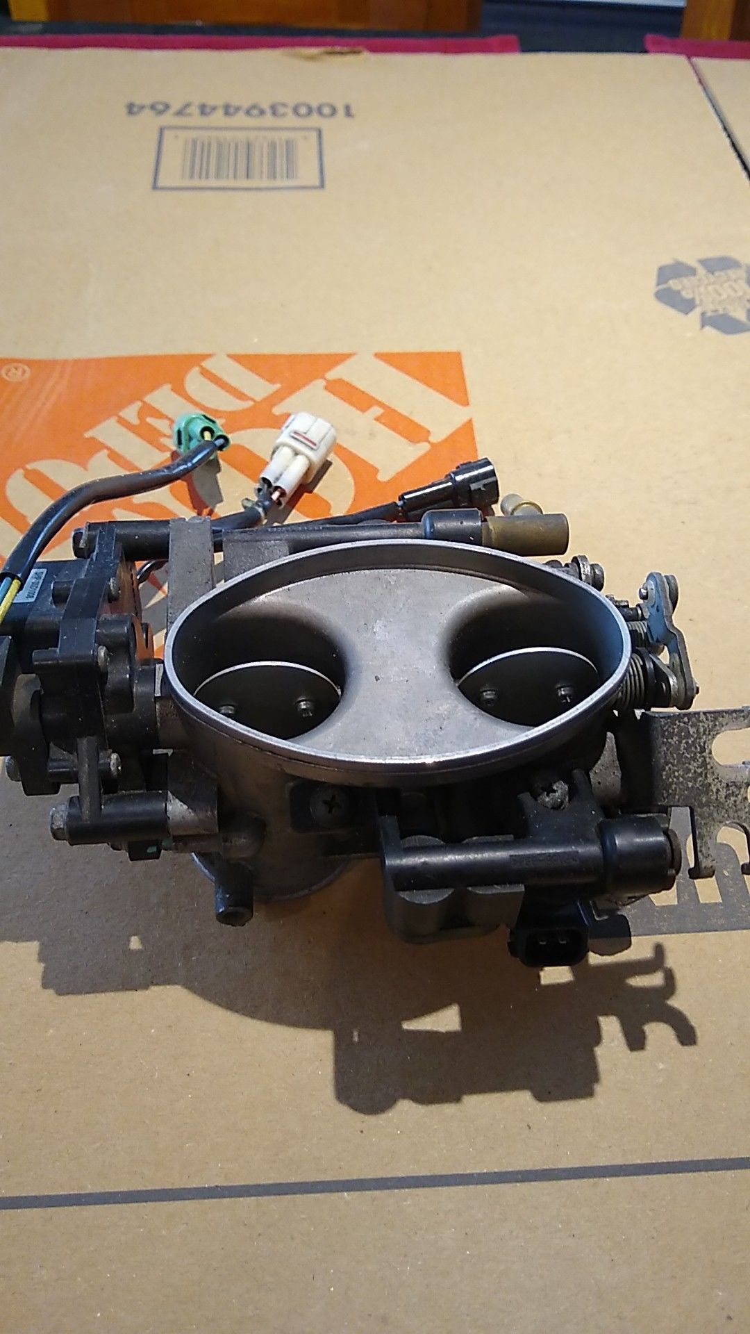 Suzuki C50 main throttle body