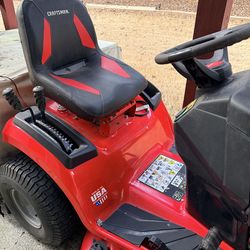 Craftsman 42 inch Riding Mower with 19.5 HP / 3 years old (Local Pickup Only)
