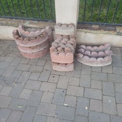 Concrete garden edging