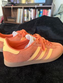 Adidas Gazelle Suede Sneakers – Orange – Men’s Size 11