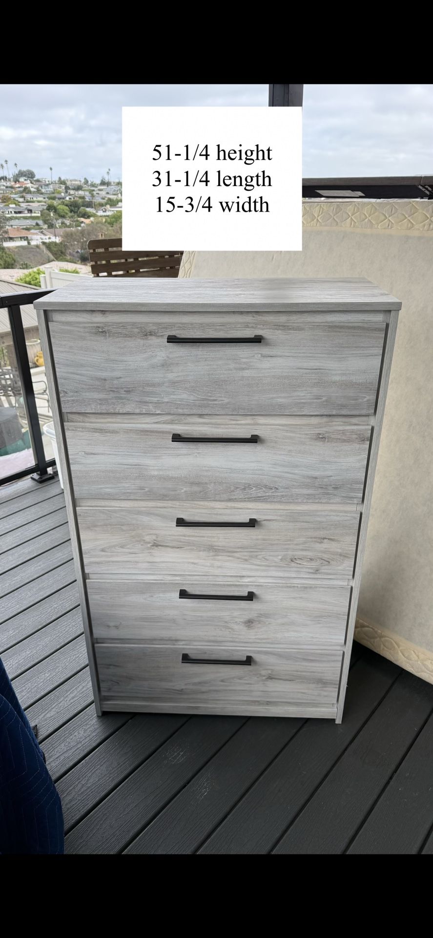 Beautiful New Modern Grey Dresser