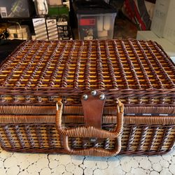 Vintage wicker picnic basket