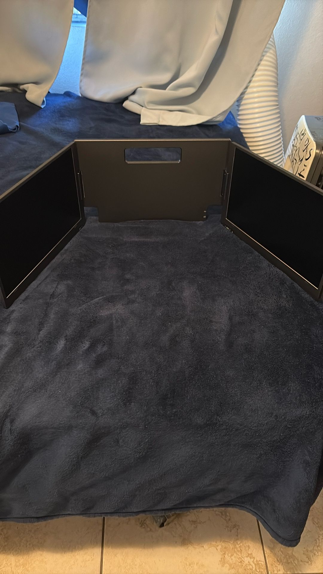 Dual Screen Monitors