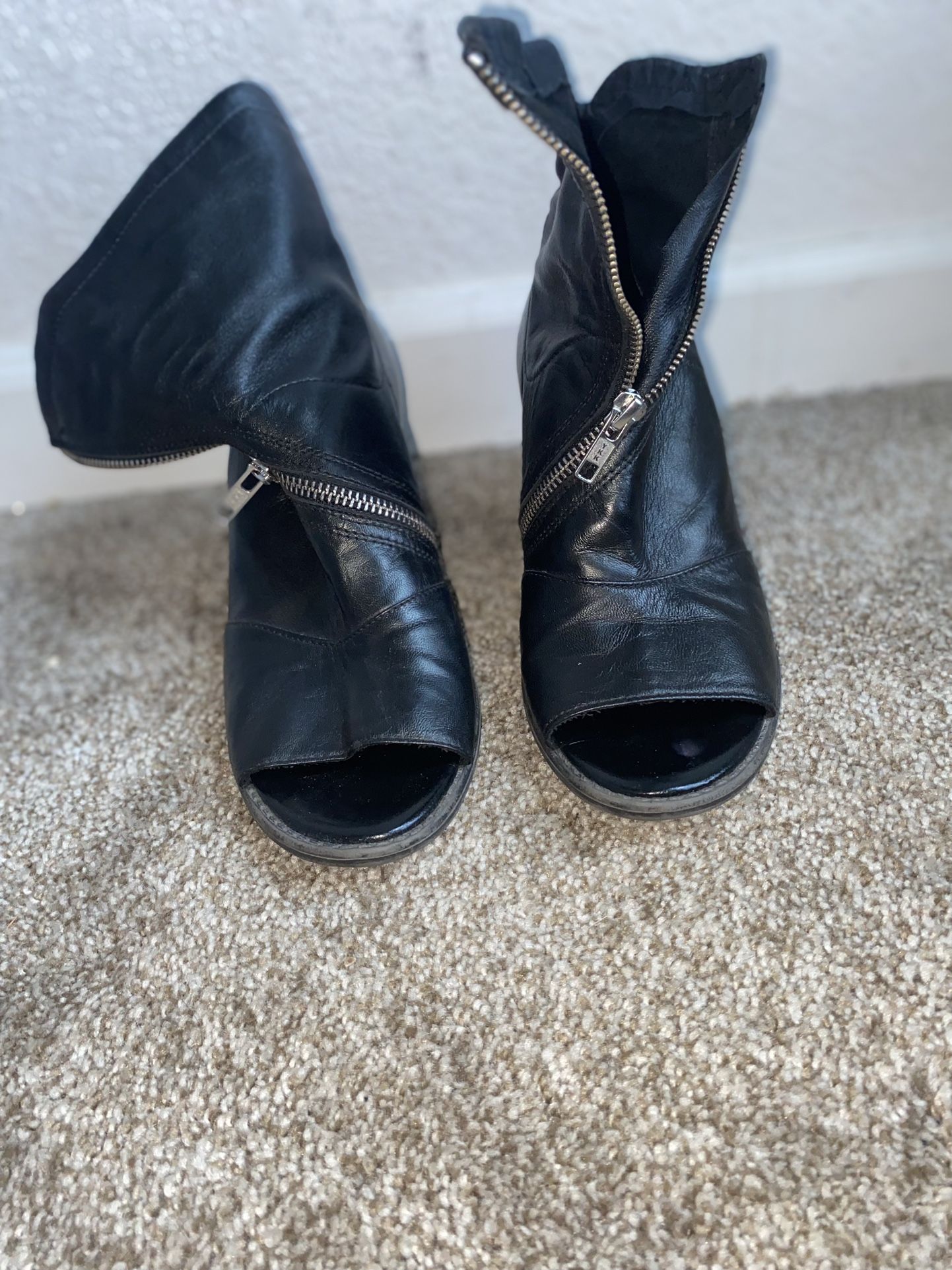 Size 8 Zip Up Open Toe Leather Boots 