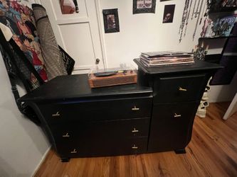 Black wooden dresser