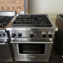 Wolf 30”Wide All Gas Range Stove In Stainless Steel 