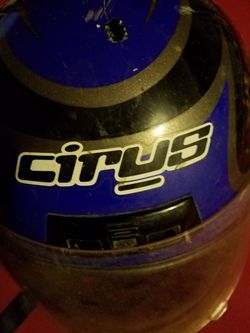 Cirrus sz XL Dirt bike motocross shorts helmet