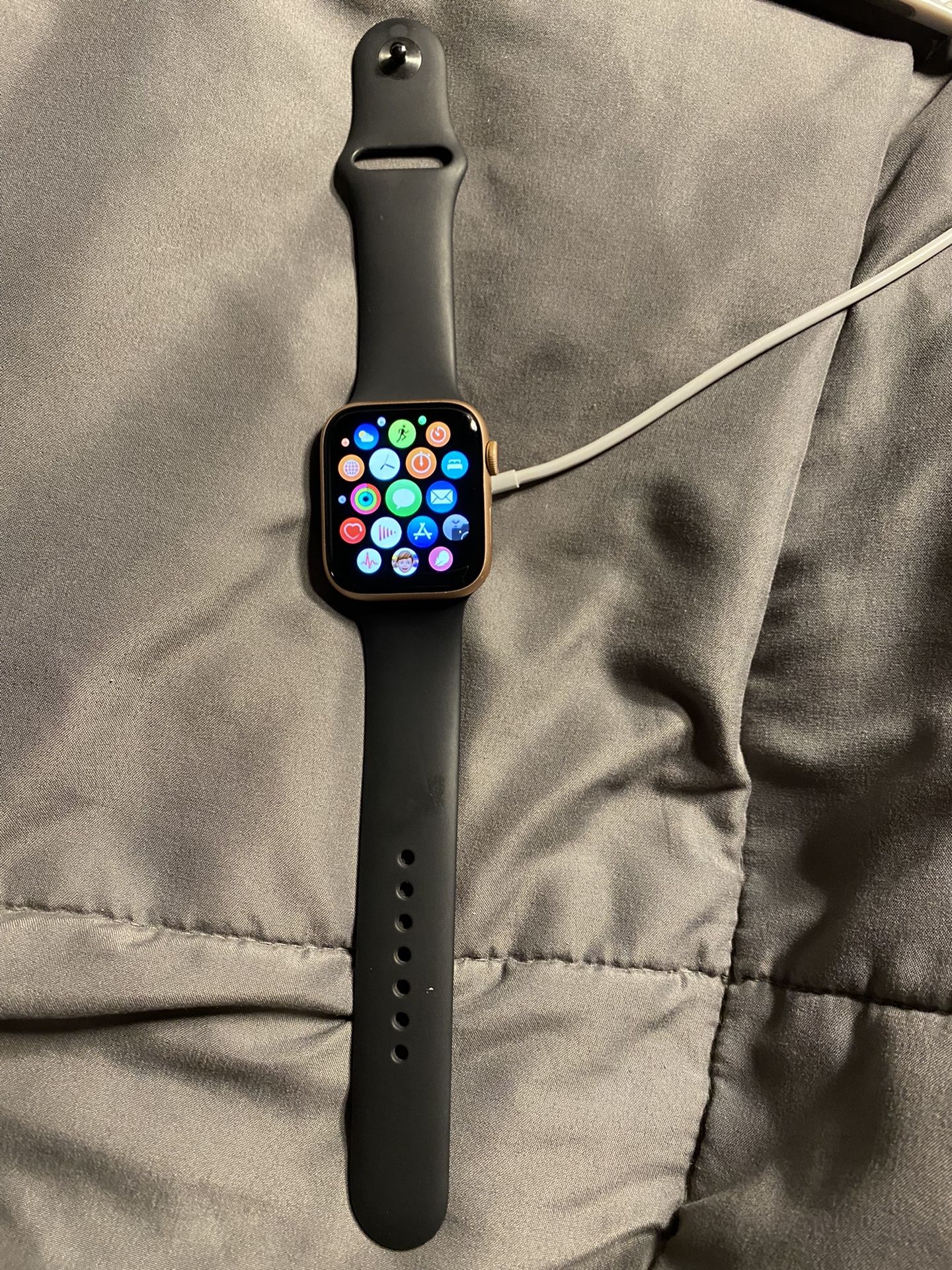 Apple Watch Series 5 44mm