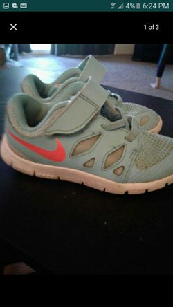 Nike size 9C.