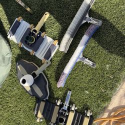Pool Brushes And Vacuum Attachment 