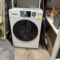 GE 2.4 cu. ft. Compact White 120-Volt Ventless Electric All-in-One Washer Dryer Combo