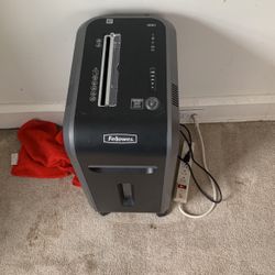 Fellows Paper Shredder 