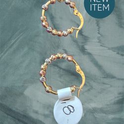 Hermosas candongas de oro 18K