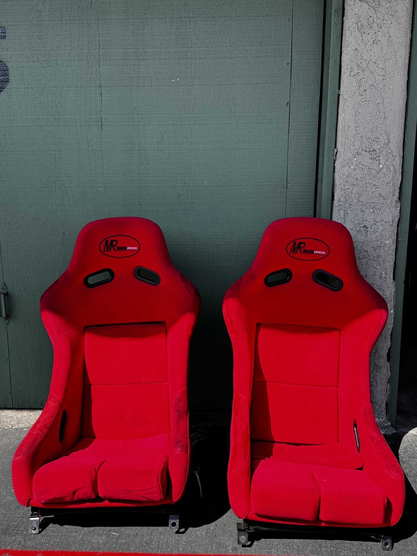 Mr Monoka Racing Seats