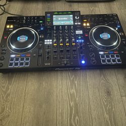 PIONEER XDJ-XZ PROFESSIONAL DJ CONTROLLER 