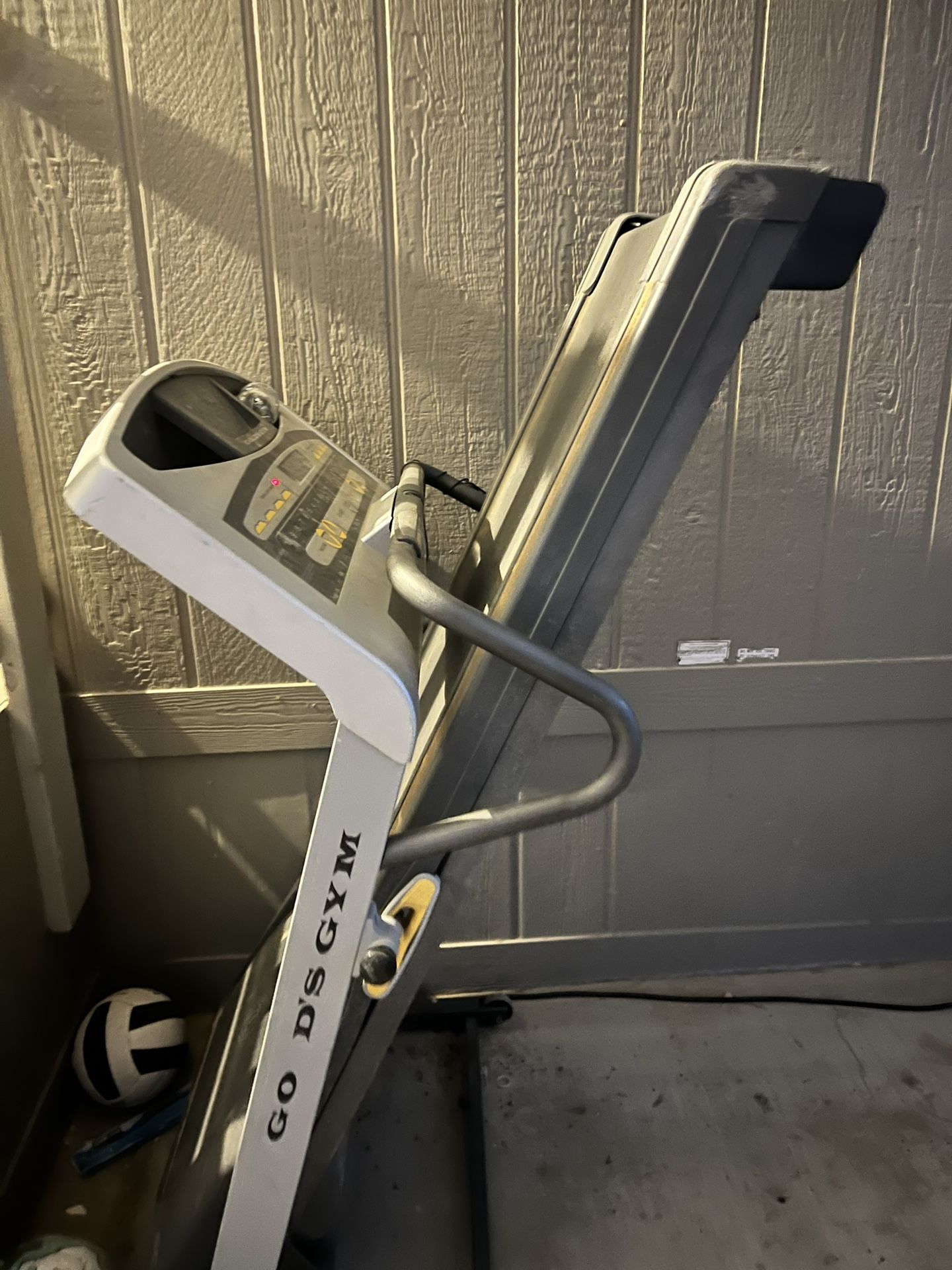 Treadmill 