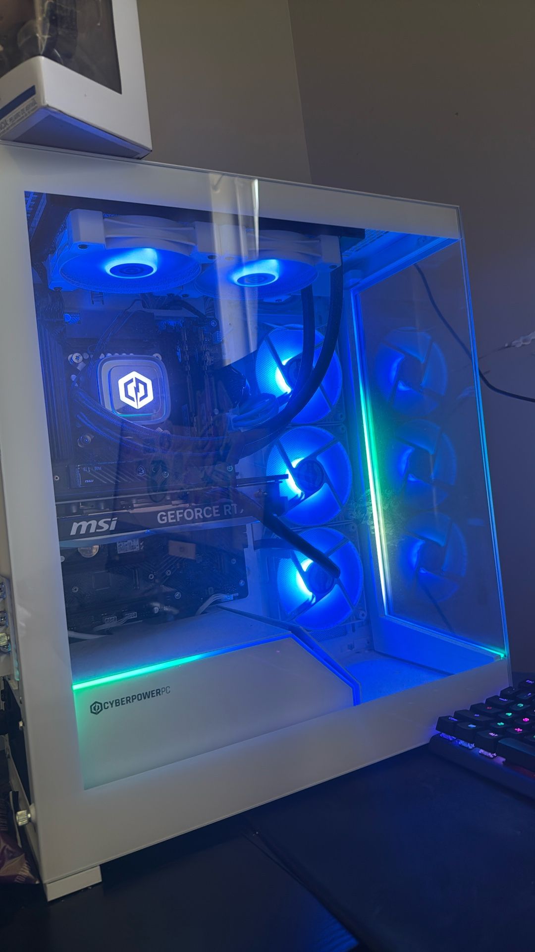 GAMING COMPUTER *Read Description*