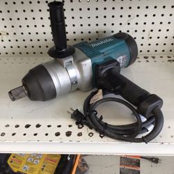 Makita Impact Wrench 