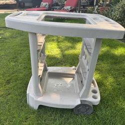 Rolling garden tool cart