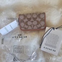 NWT Coach Signature Jaquard Medium Zip Around Wallet