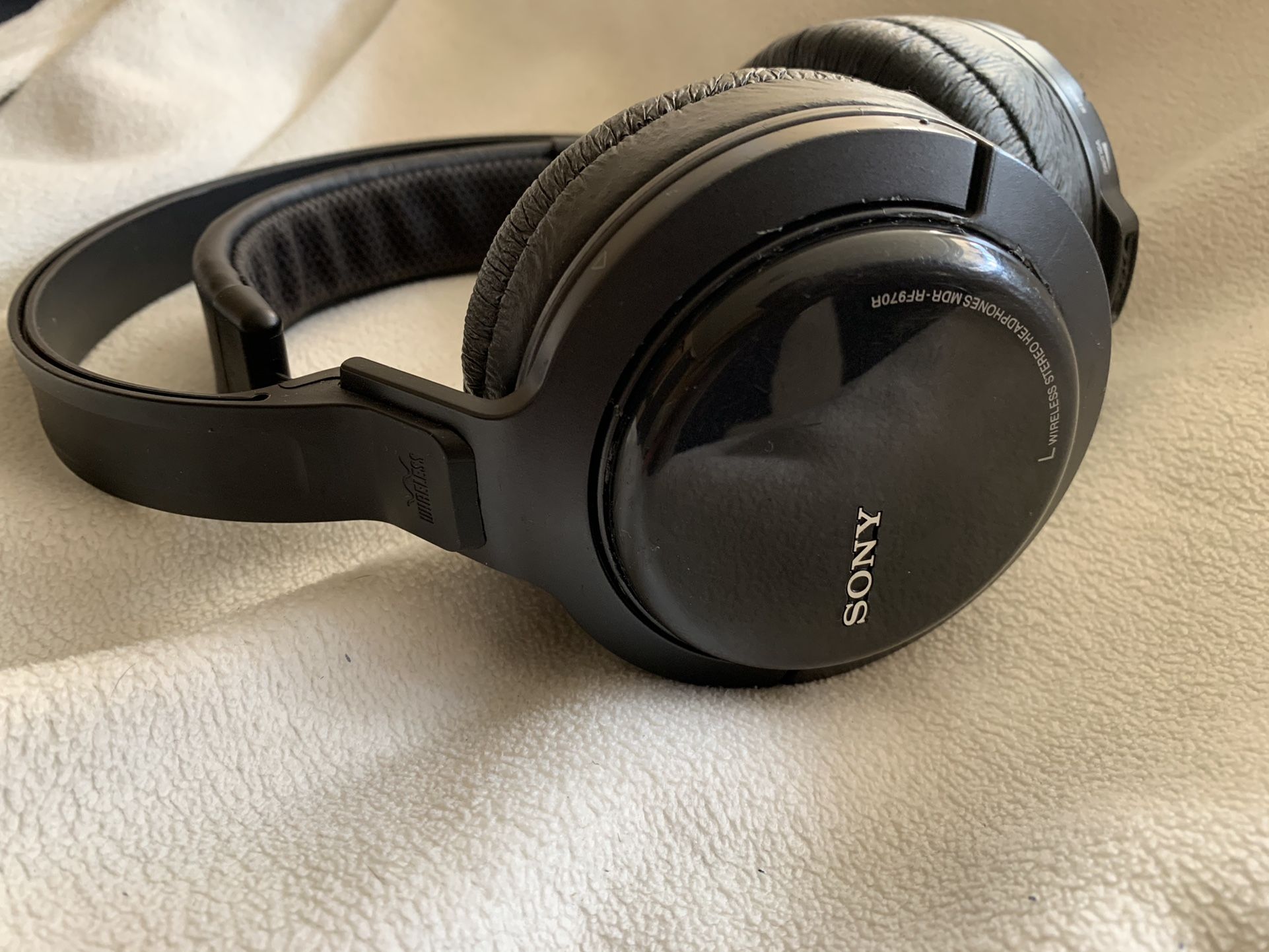 Sony MDRs wirerless Headphones