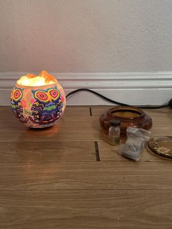 Himalayan CrystalLitez aromatherapy salt lamp with a colorful owl-patterned glass bowl+ vintage amber glass vanity set, likely from the Art Deco perio