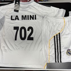 Real Madrid Uniform, Camisas De El Real Madrid, Custom Names, Custom Numbers, Camisa De El Real Madrid, Soccer Jerseys Real Madrid Kids Uniform, 5-12 
