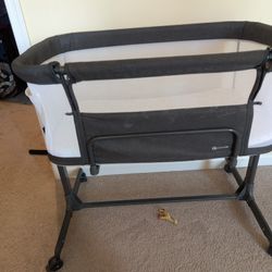 Bassinet 