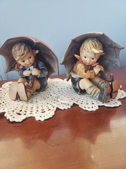 GOEBEL HUMMEL "UMBRELLA BOY AND GIRL"