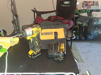 Dealt Inpack 12 V Good Shap 65