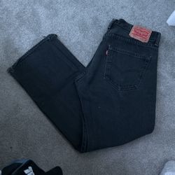 Levis 501s    32/30.    Still Stiff Good Condition 