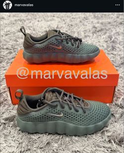 Nike Mind 002 Camo Green. Womens 7.5