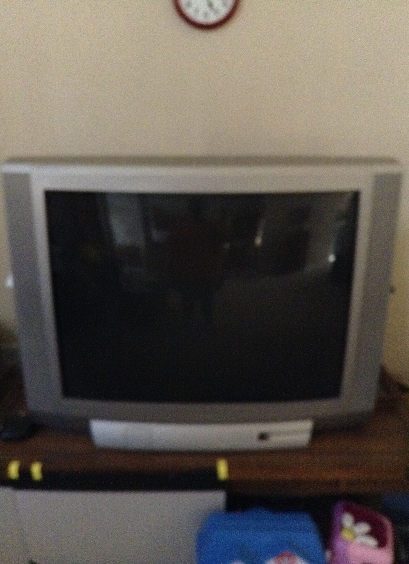 Toshiba 37 inch crt tv