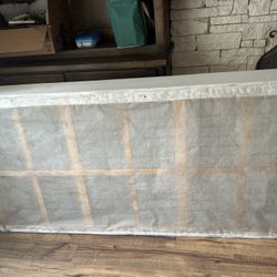 Town Beauty rest Box Spring