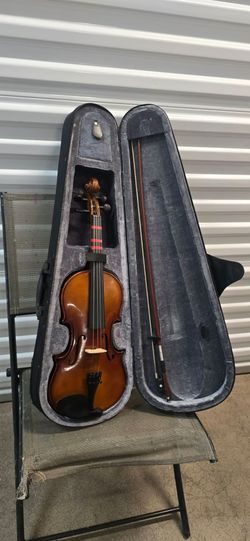 Violin Size 4/4 $49