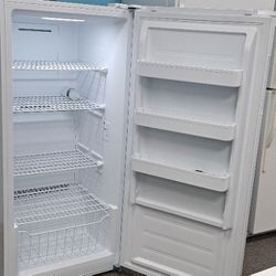 Freezer Like New Condition measures 28 wide by 29 and a half long, height 62