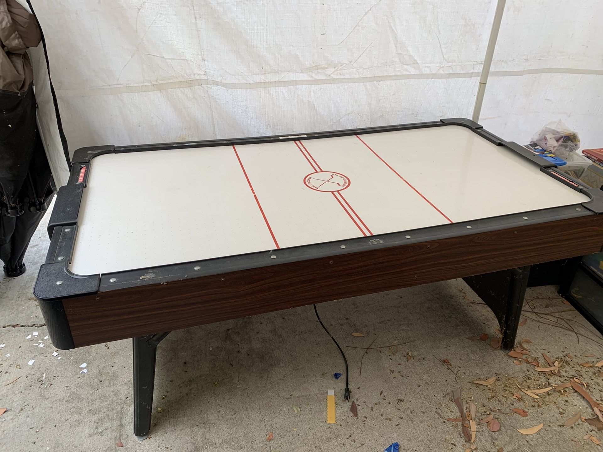 Air hockey table Free 