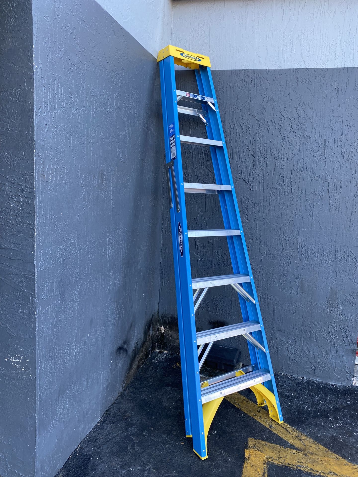 New 8ft Ladder