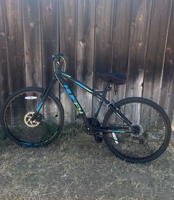 Huffy Nighthawk 26” Mountain Bicycle
