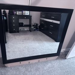 dresser mirror 