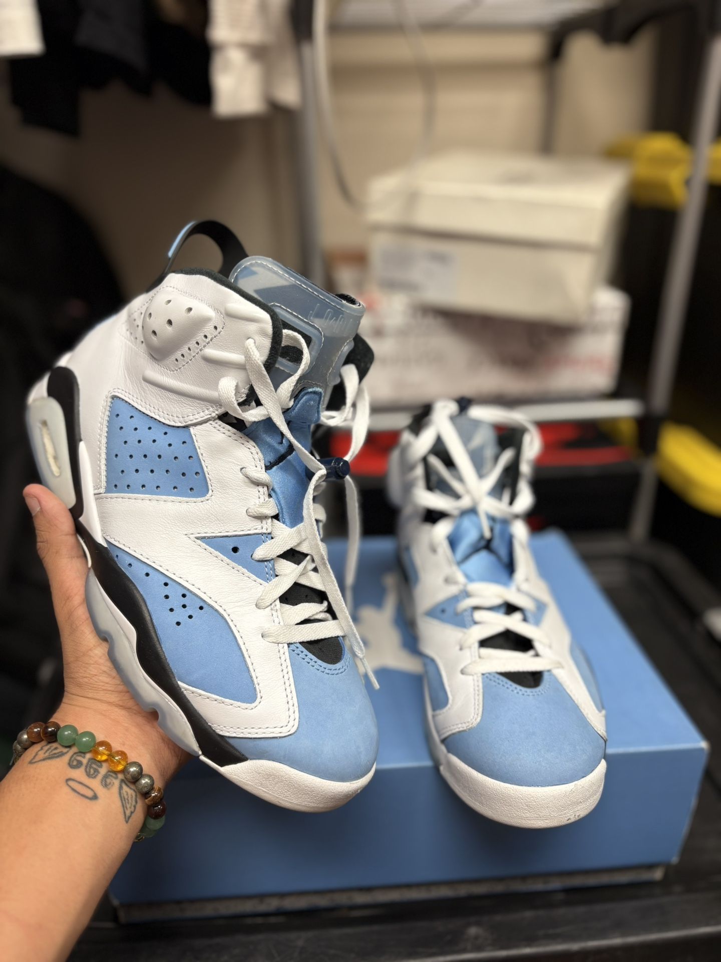 Air Jordan 6 Carmines 