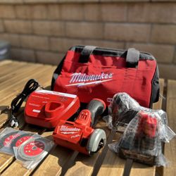 Milwaukee M12 FUEL 12V 3 in. Lithium-Ion Brushless Cordless Cut Off Saw Kit with One 4.0 Ah Battery Charger and Bag
