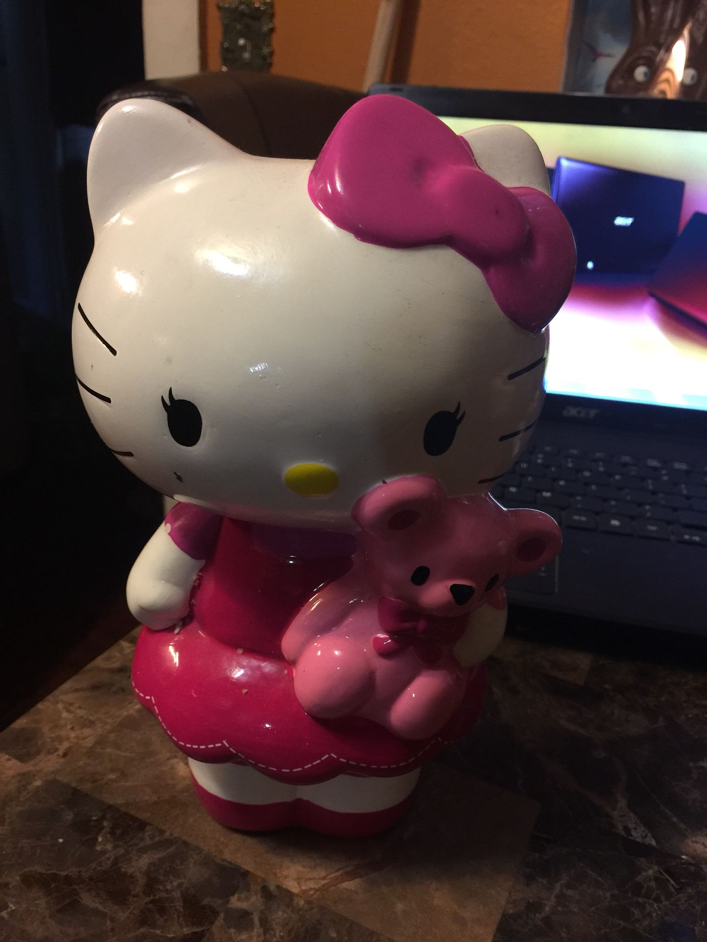 Hello Kitty piggy bank